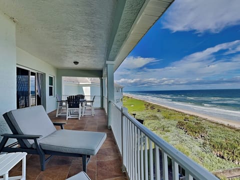 Welcome to Cinnamon Beach 561!