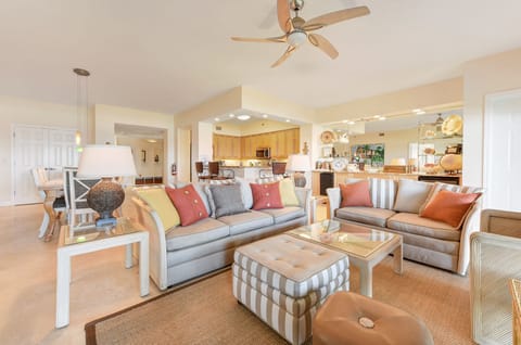 Welcome to Bella Mar 202