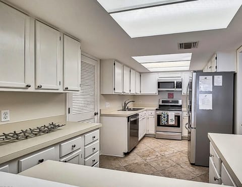 Fully Equipped Kitchen with Stainless Steel Appliances