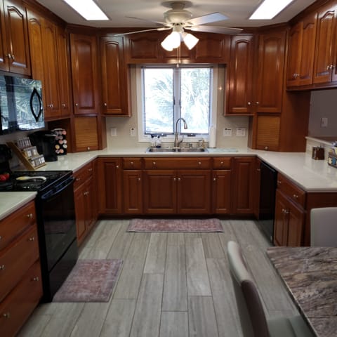 Spacious, fully equipped kitchen with modern appliances & Keurig Coffee Maker.