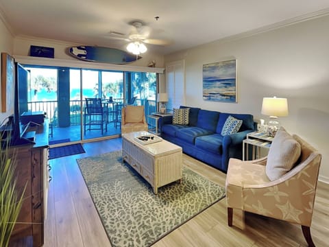 Welcome To South Beach Club 205