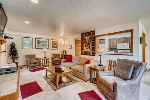 Room, Living Room, Indoors, Flooring, Furniture