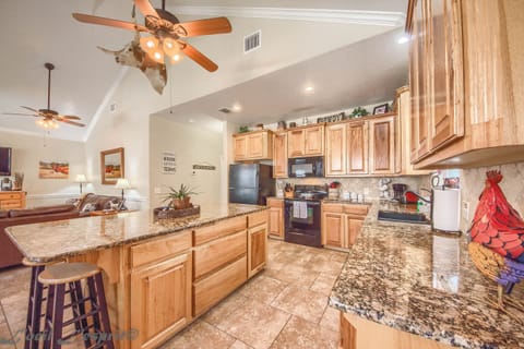 Beautiful granite counter tops!