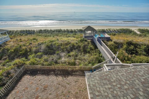 Gorgeous ocean front home on two lots in desirable west end