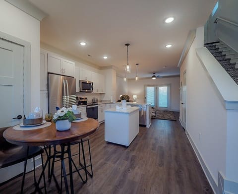 “Great townhouse in Nashville. Would certainly stay there again. It’s not too far from downtown and other areas we wanted to visit.” - Stacey ’23