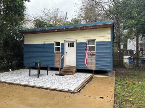 Recent photo taken by our cleaning team, ensuring you see the home how it truly is
