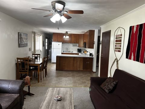 Dining Area & Kitchen.