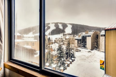 Upper level master views.