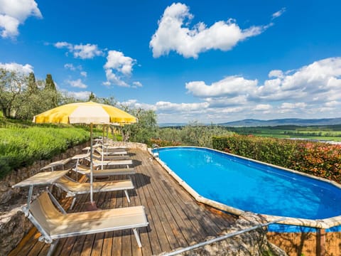 Cloud, Sky, Water, Plant, Property, Natural Landscape, Swimming Pool, Tree, Body Of Water, Outdoor Furniture