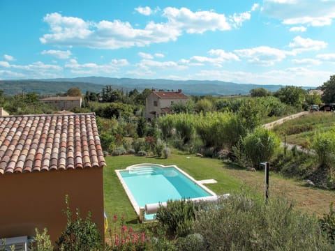 Property, Swimming Pool, Natural Landscape, Real Estate, House, Grass, Villa, Building, Estate, Home