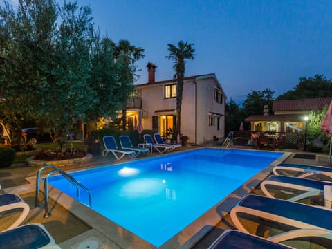 Swimming Pool, Property, Real Estate, Lighting, Leisure, Resort, Building, House, Home, Tree