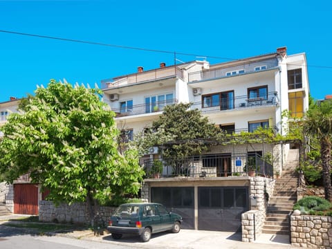 Residential Area, Neighbourhood, Property, Building, Architecture, House, Real Estate, Town, Urban Area, Apartment