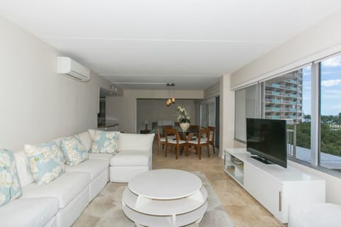 Living Room/Dining Room