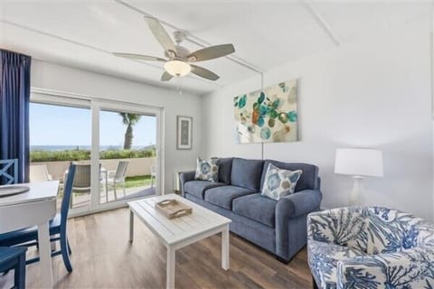 Condo 112