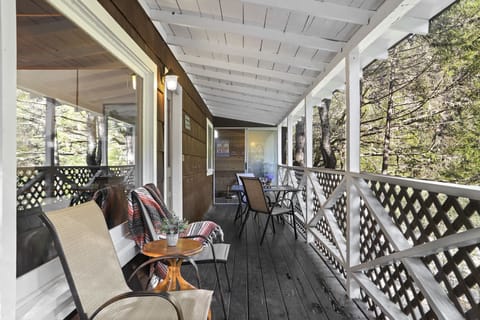 Cottage Deck