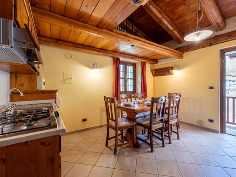 Property, Furniture, Table, Cabinetry, Window, Wood, Kitchen Stove, Gas Stove, Chair, Kitchen Appliance