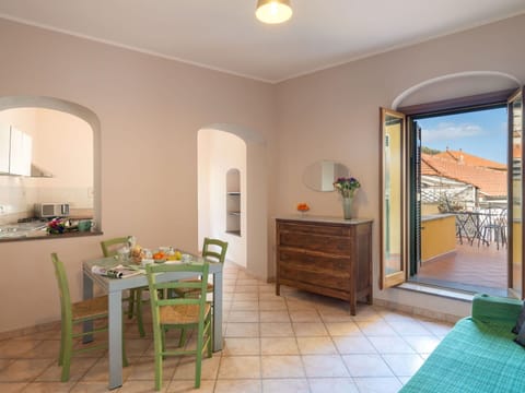 Sky, Cloud, Food, Plant, Tableware, Table, Window, Mountain, Fruit, Wood