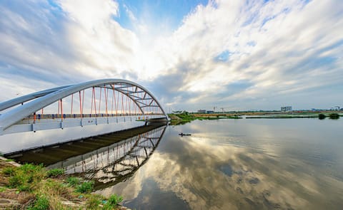 Coco river and Coco bridge is 5 minutes walking from the bungalows