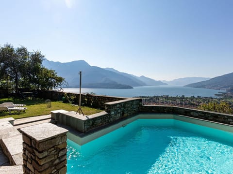 Swimming Pool, Property, Mountain, Sky, Real Estate, Vacation, Azure, House, Mountain Range, Estate