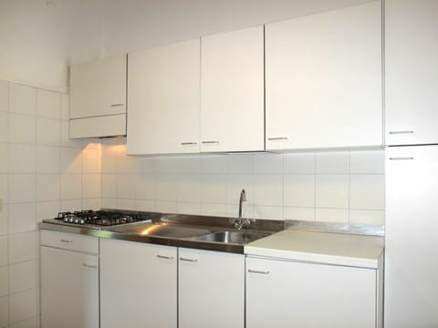 Cabinetry, Kitchen Sink, Sink, Countertop, Tap, Kitchen Stove, Kitchen, Kitchen Appliance, Lighting, Stove