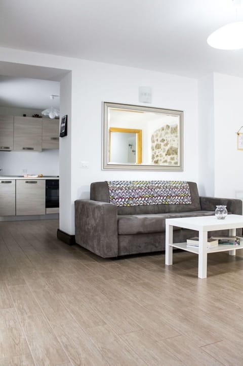 Property, Furniture, Picture Frame, Table, Wood, Building, Lighting, Interior Design, Plant, House