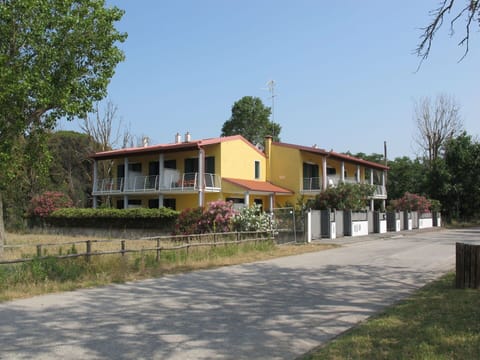 Blue, Swimming Pool, Resort, Outdoor Furniture, Eco Hotel, Shade, Chair, Hotel, Resort Town, Houseplant