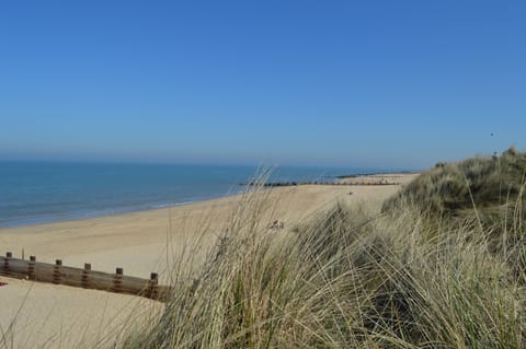  Horsey Beach - Miles of sand in both directions.