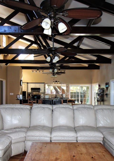 Open LR/Kitchen floorplan