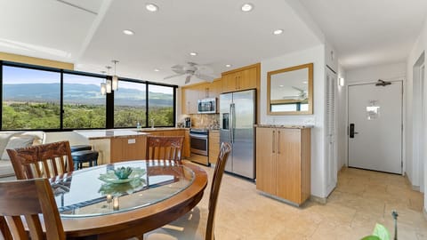 Four ceiling fans throughout the unit.