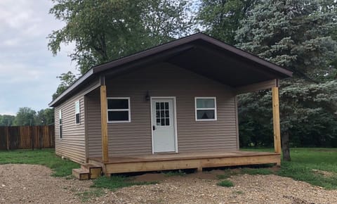 Life's A Hoot Outside Summer