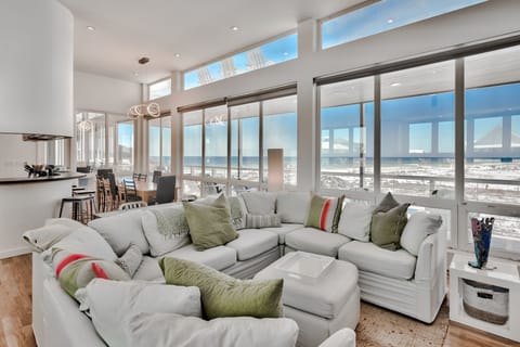 Second Floor: Living Area