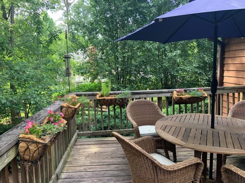 Lovely deck!