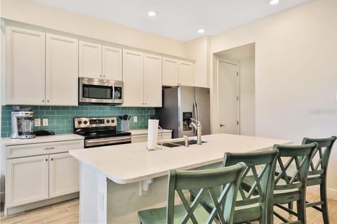 fully equiped kitchen with all basic stuff for cooking.