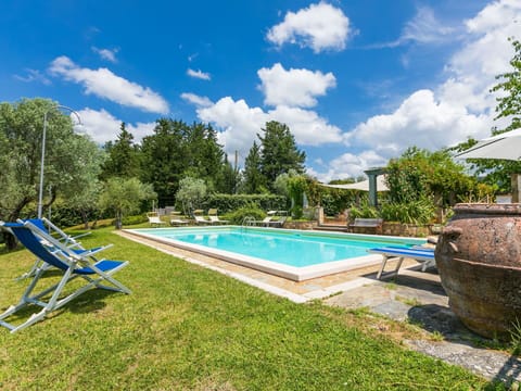 Sky, Cloud, Plant, Water, Swimming Pool, Tree, Outdoor Furniture, Shade, Rectangle, Leisure