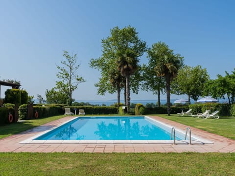 Water, Plant, Property, Sky, Swimming Pool, Nature, Azure, Body Of Water, Tree, Rectangle