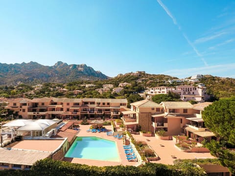 Property, Swimming Pool, Resort, Town, Vacation, Sky, Building, Tourism, Village, Real Estate