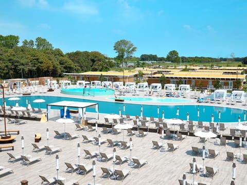 Sky, Water, Swimming Pool, Cloud, Chair, Leisure, Outdoor Furniture, Sunlounger, Shade, Recreation