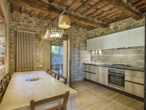 Property, Room, Building, Ceiling, Furniture, Interior Design, Floor, Countertop, Kitchen, Real Estate