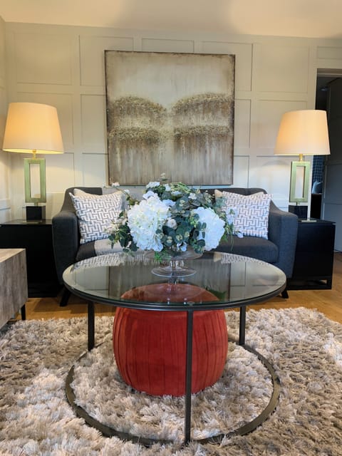 #8 Brunel House Living Area