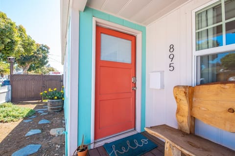 Welcome to 895 Monterey