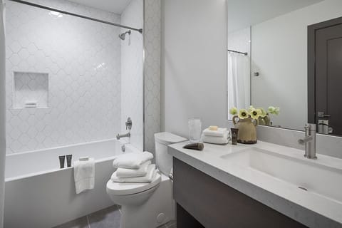 Guest Bathroom - Penthouse on Glenwood 407 - Jackson Hole, WY - Luxury Villa Rental