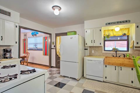 Kitchen | Blender | Coffee Maker | Cooking Basics | Spices