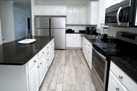 Admirals Quarters A vacation home in Cherry Grove, North Myrtle Beach | kitchen | Thomas Beach Vacations