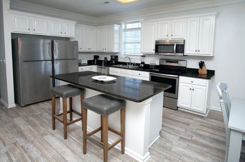 Admirals Quarters A vacation home in Cherry Grove, North Myrtle Beach | dining area | Thomas Beach Vacations