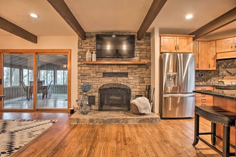 Kitchen | Cooking & Dining Basics | Dining Table