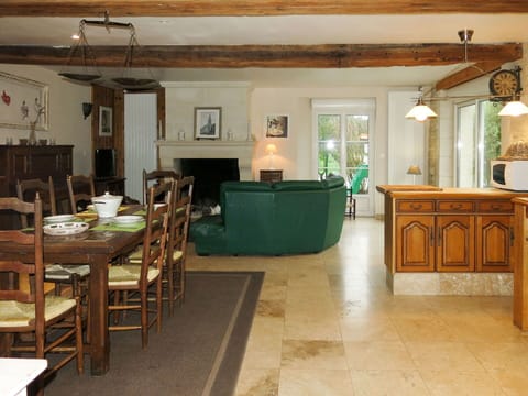 Furniture, Property, Table, Picture Frame, Cabinetry, Houseplant, Wood, Interior Design, Lighting, Floor