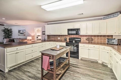 Kitchen | Toaster Oven | Drip Coffee Maker