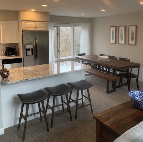 Dining area & Kitchen