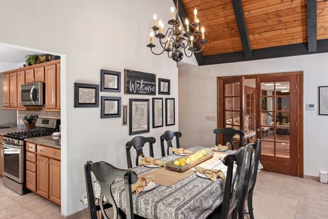 Formal dining room