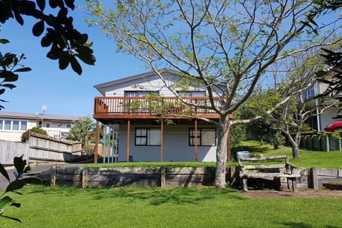 Whiritoa Beach House - well back from the road providing privacy and space